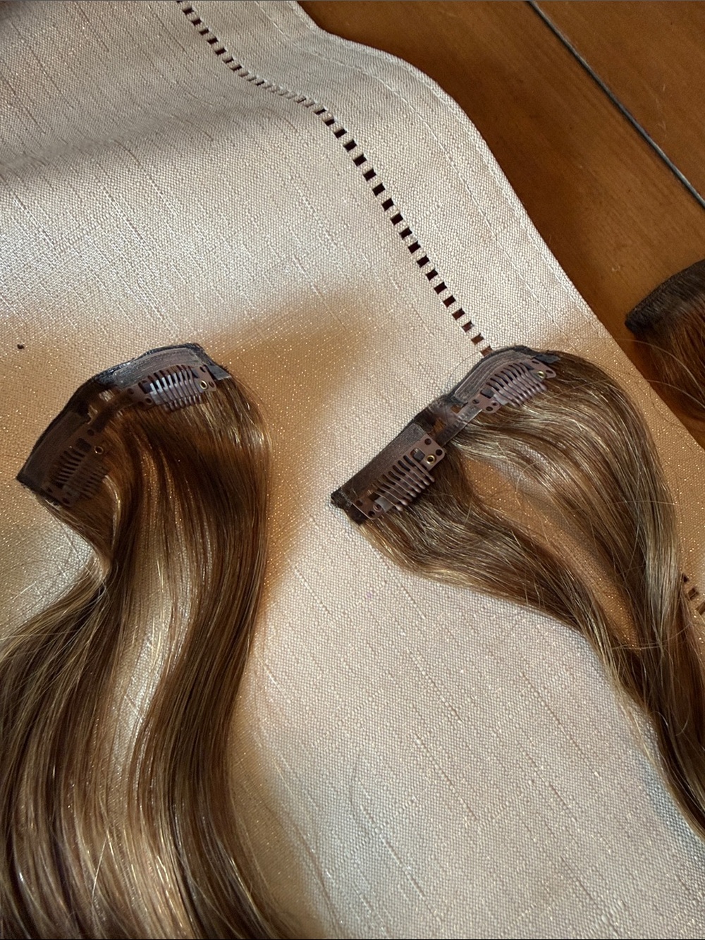 Dazzle 100% Human Remy Hair Clip-In Extensions - brown - Picture 4 of 6
